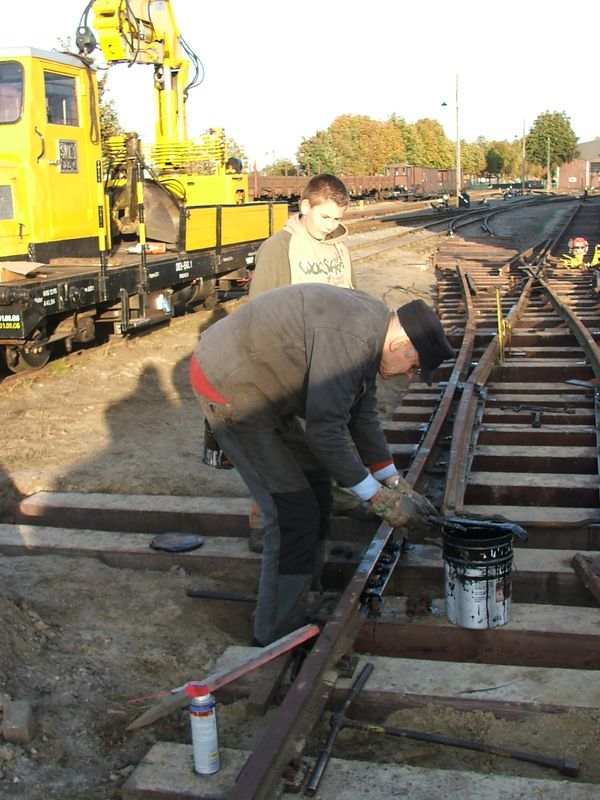 2009-10-01, Museumbahn Weichenbau28.JPG